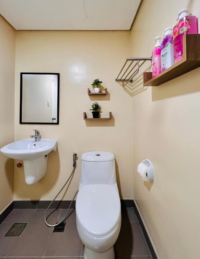 * *P Fantastic 2Br Option For 8 Apartman Iloilo City Kültér fotó