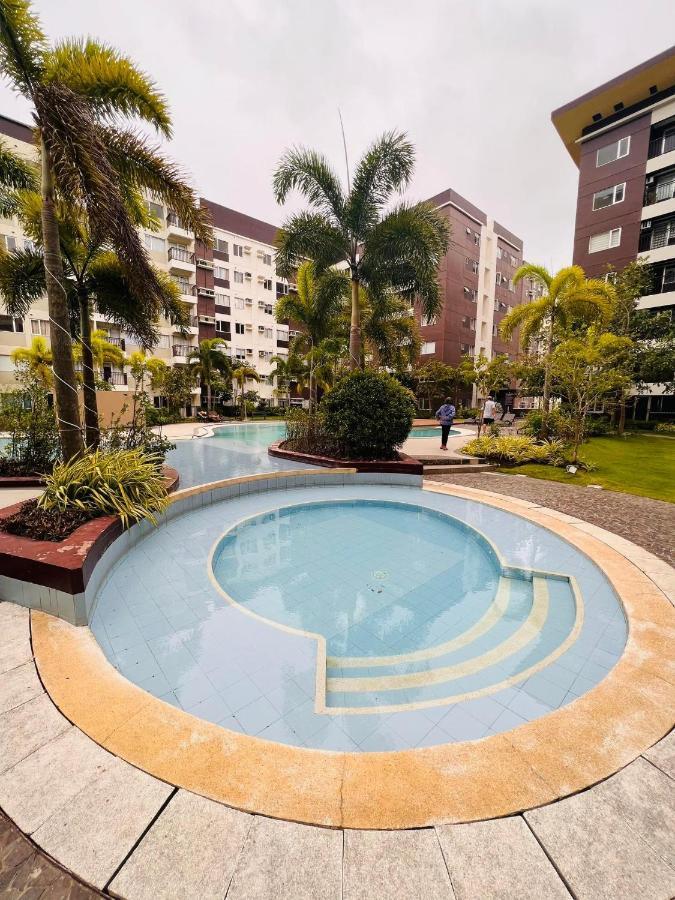 * *P Fantastic 2Br Option For 8 Apartman Iloilo City Kültér fotó