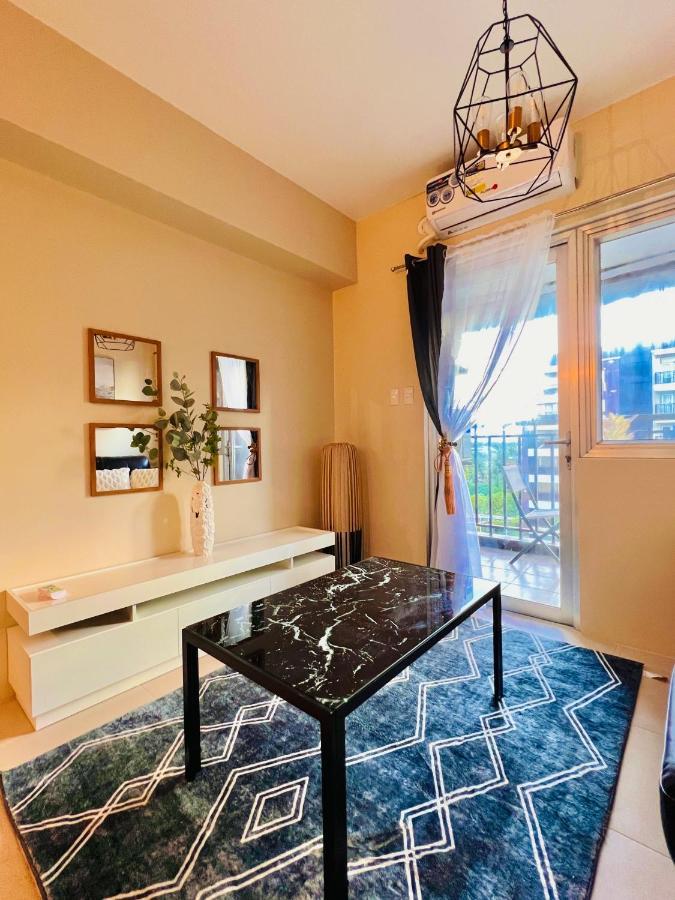 * *P Fantastic 2Br Option For 8 Apartman Iloilo City Kültér fotó